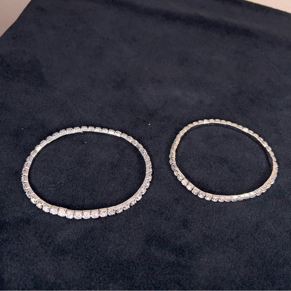 Silver Rhinestone Stretch Set Of 2 Bracelets Classic Formal Wedding Event - Picture 6 of 6